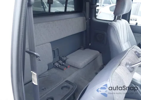 1999 Toyota Tacoma from USA, damaged, VIN 4TAWN72N9XZ467433